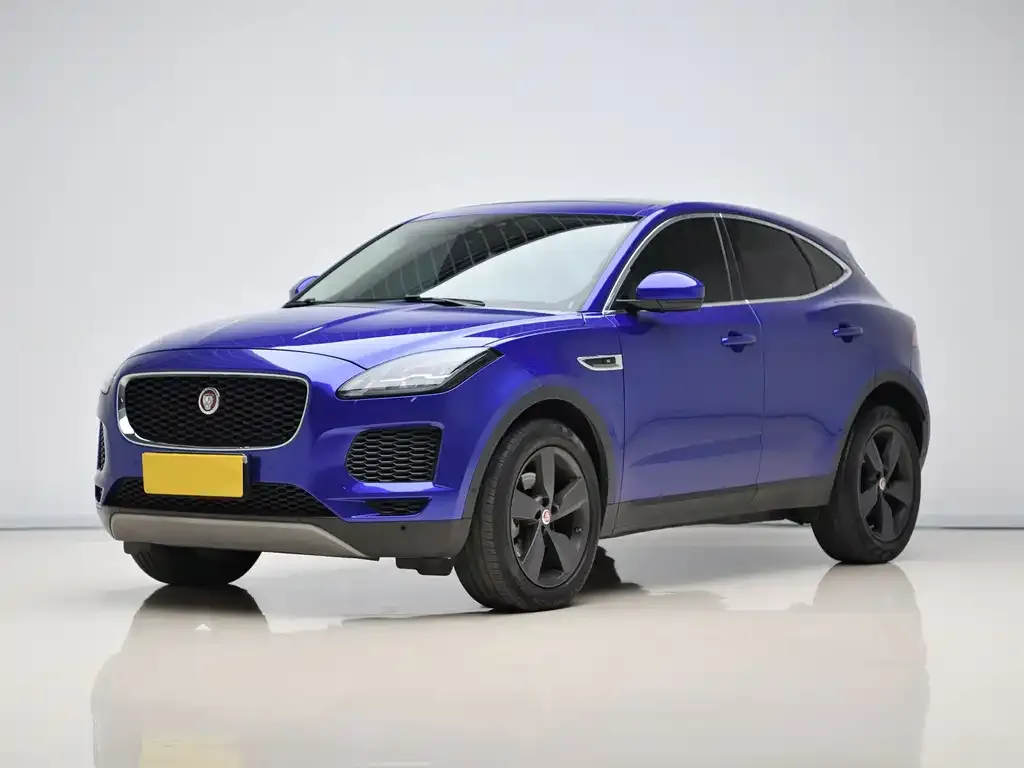 Jaguar E-PACE — фото 1