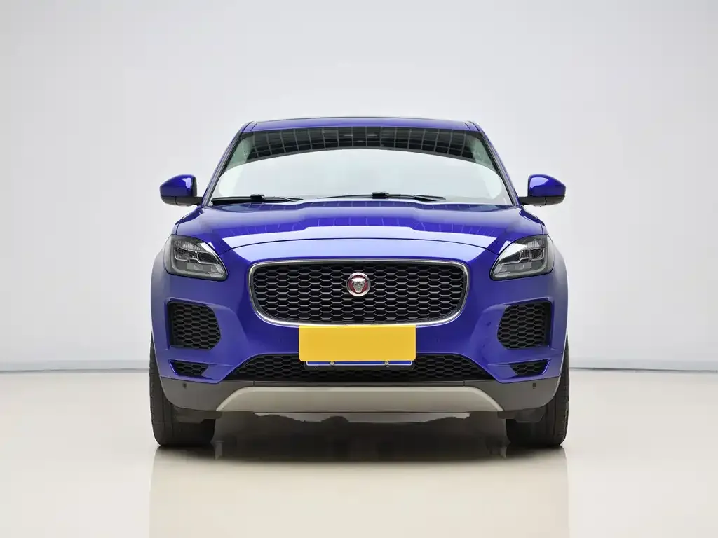 Jaguar E-PACE — фото 9
