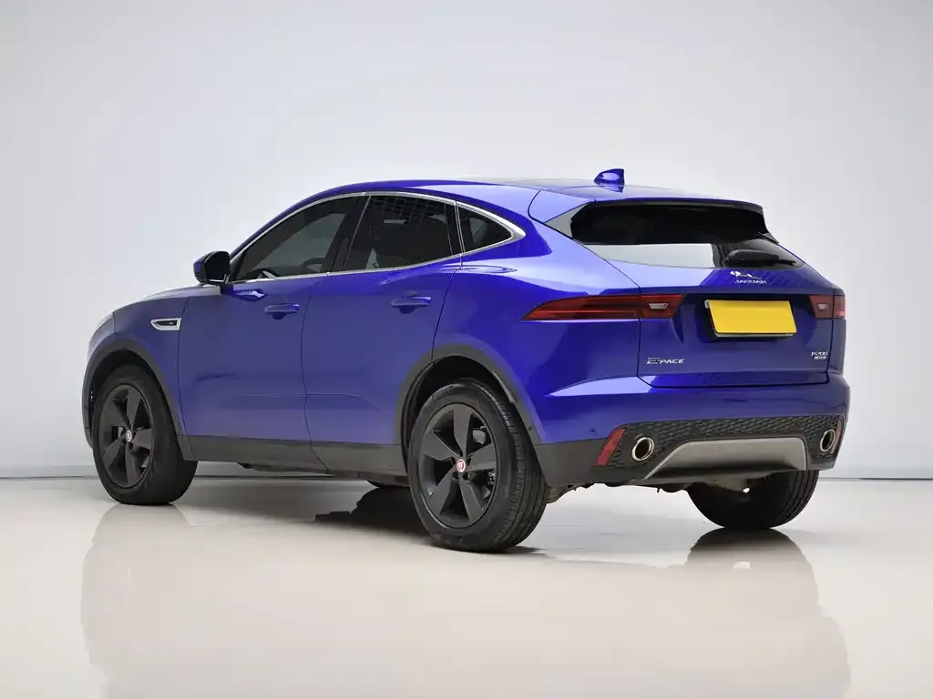 Jaguar E-PACE — фото 6