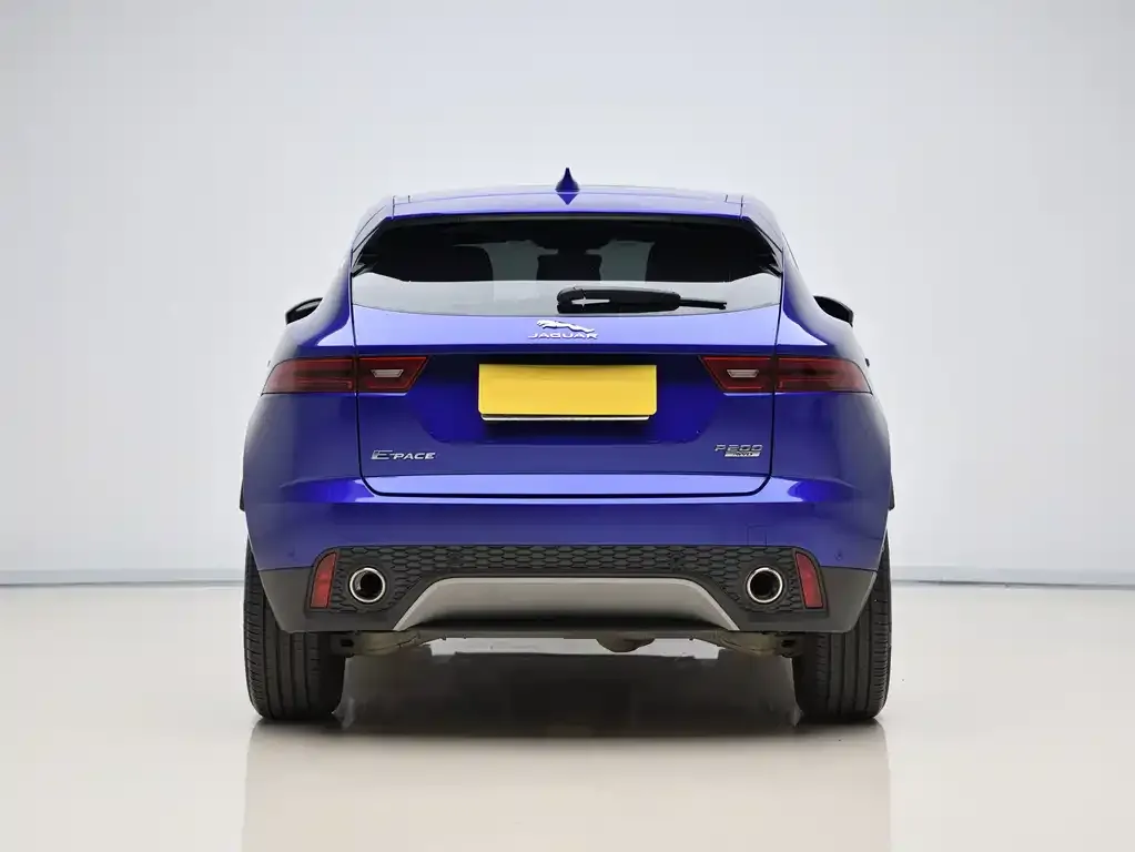 Jaguar E-PACE — фото 2