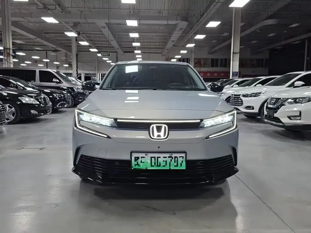 Honda e:NP2 — фото 5