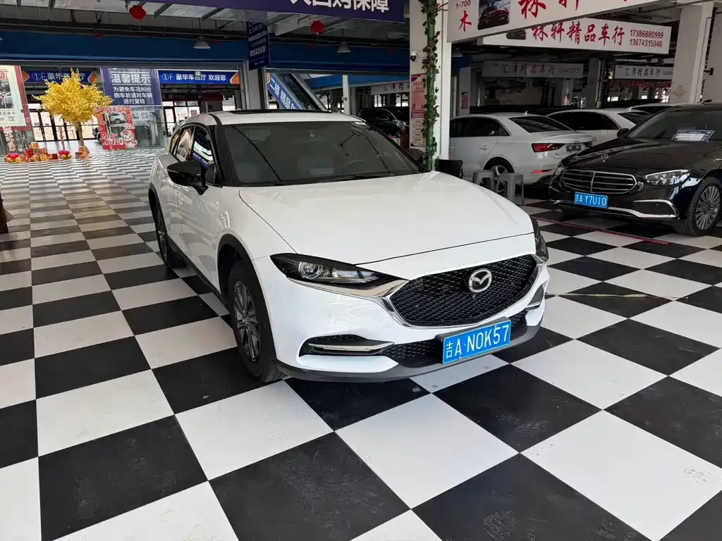 Mazda CX-4 — фото 1