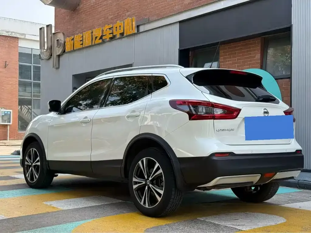 Nissan Qashqai — фото 3