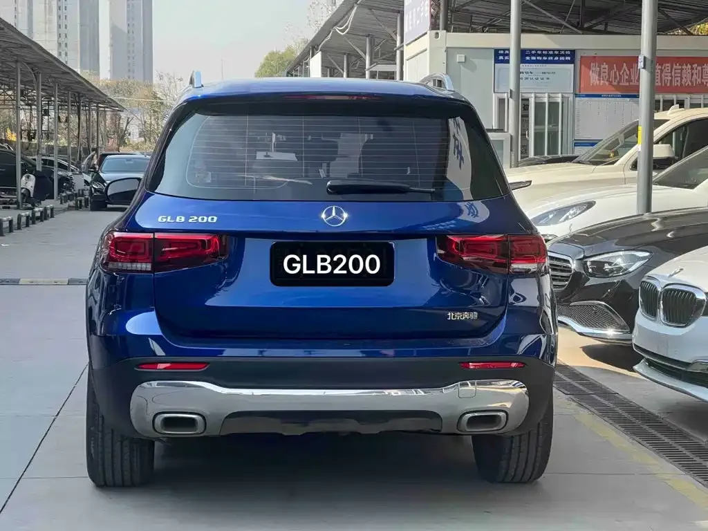 Mercedes-Benz GLB — фото 2