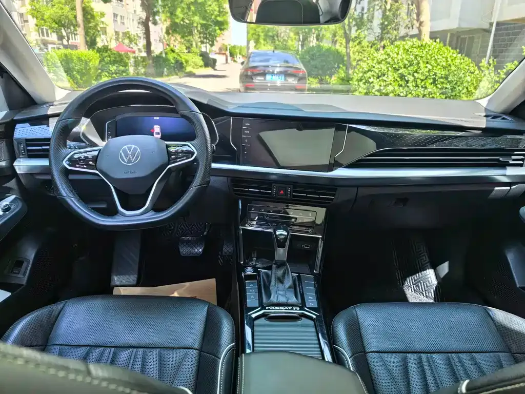 Volkswagen Passat — фото 9