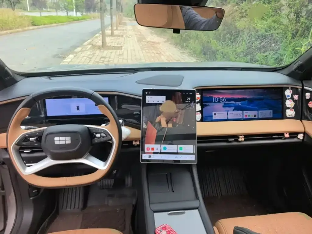 Geely Galaxy L7 — фото 9