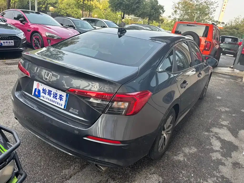 Honda Civic — фото 9