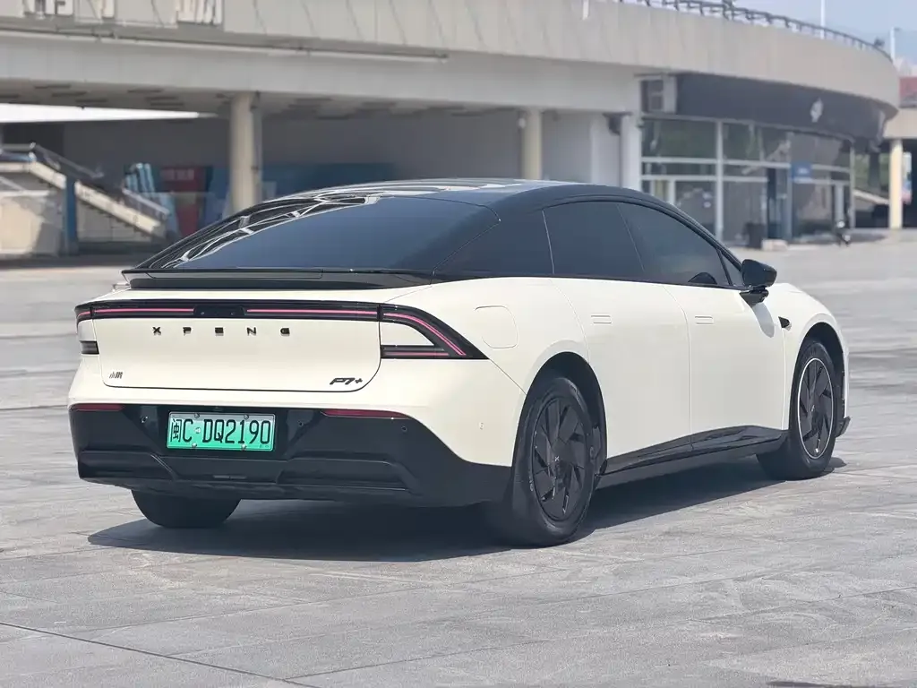 XPeng P7+ — фото 10