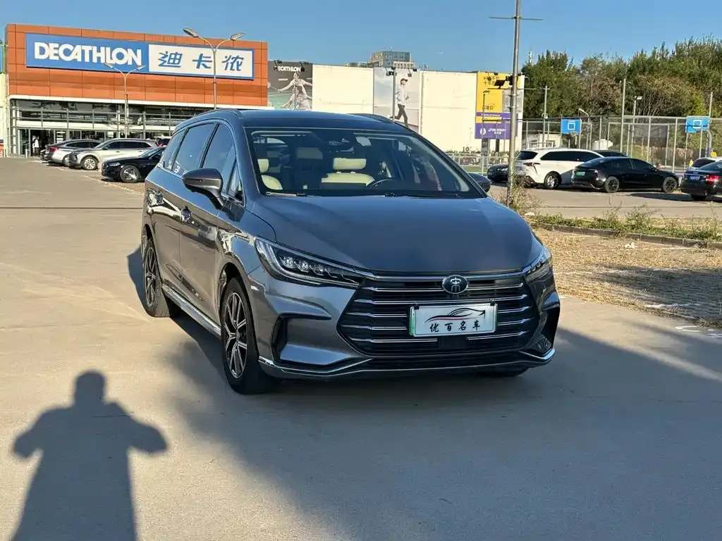 BYD MAX New Energy — фото 7