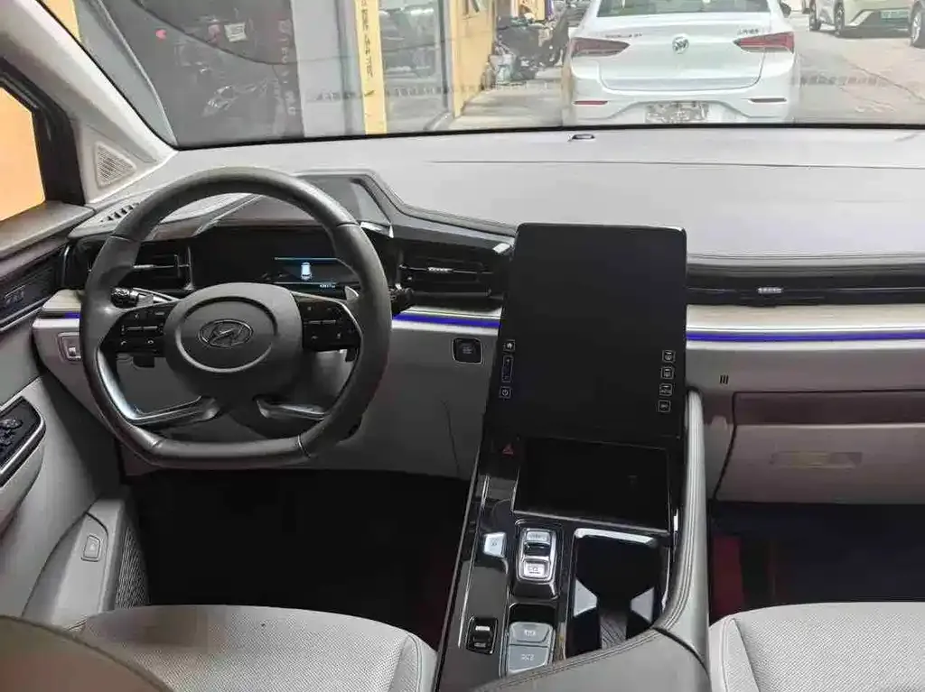 Hyundai Custo — фото 2