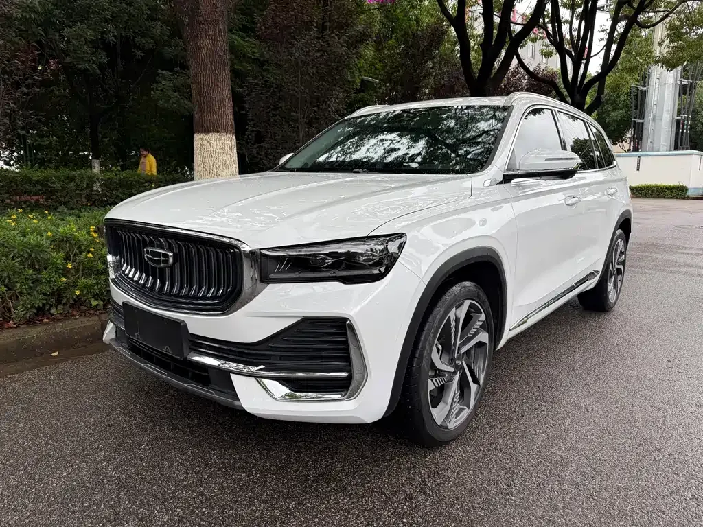 Geely Xingyue L — фото 1