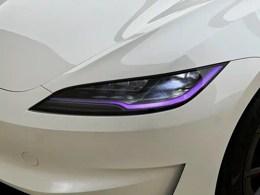 Tesla Model 3 — фото 6