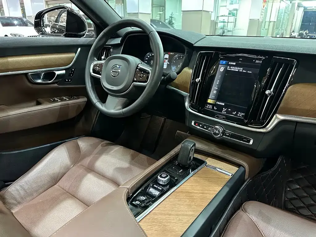 Volvo S90 — фото 10