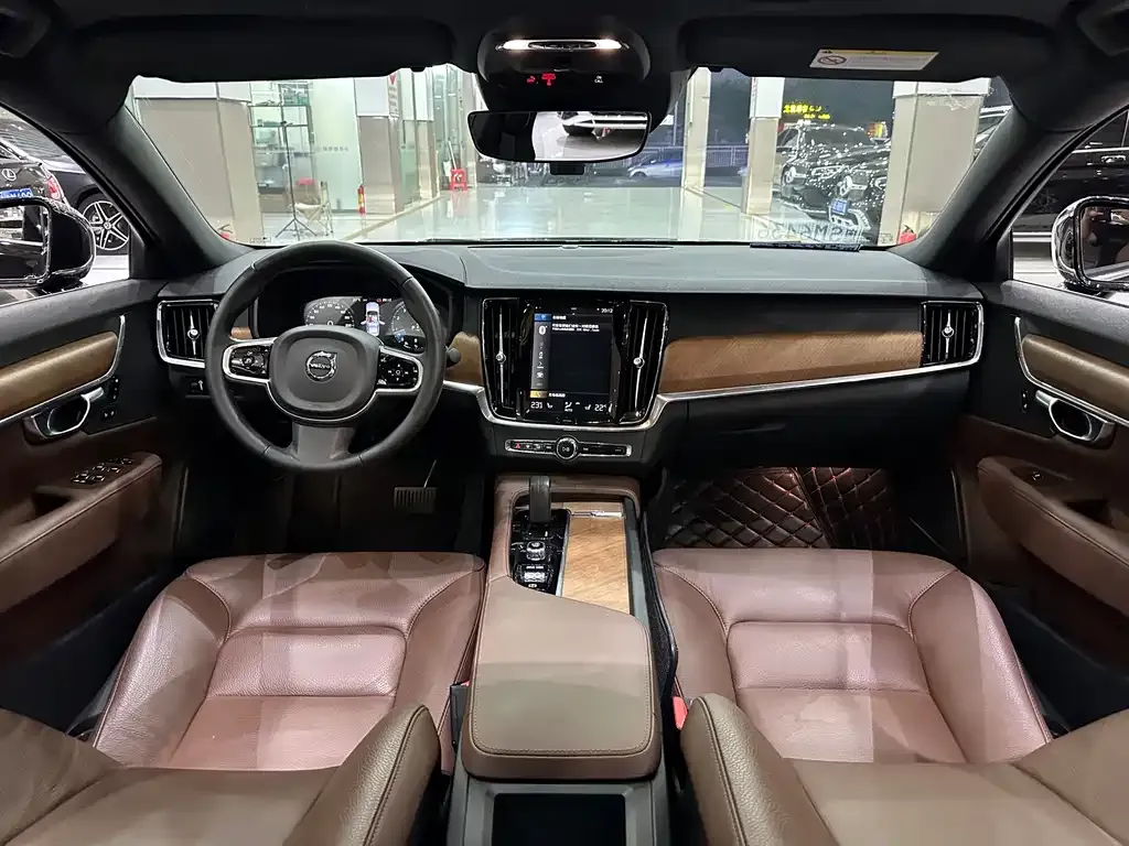 Volvo S90 — фото 4