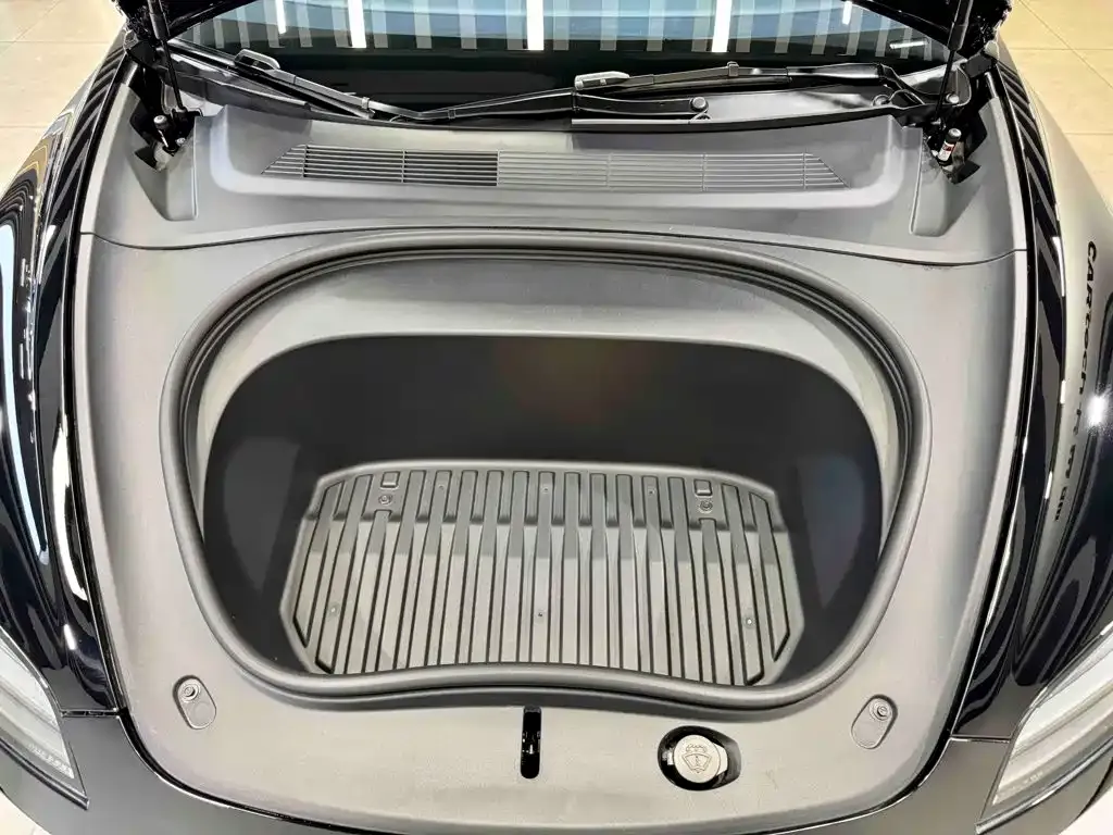 Tesla Model 3 — фото 6