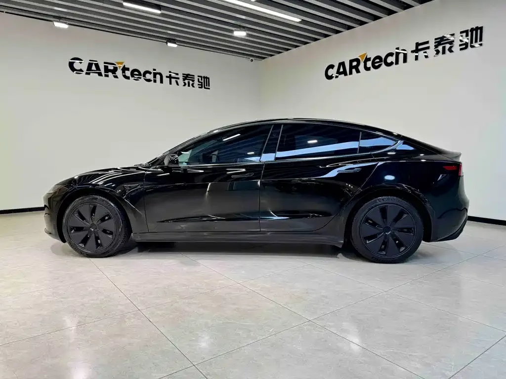 Tesla Model 3 — фото 8