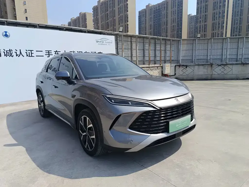 BYD L DM-i — фото 4