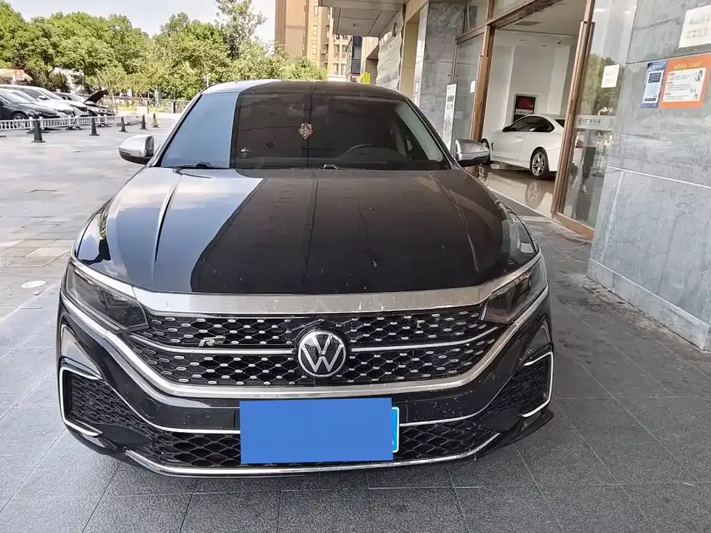 Volkswagen Passat — фото 3