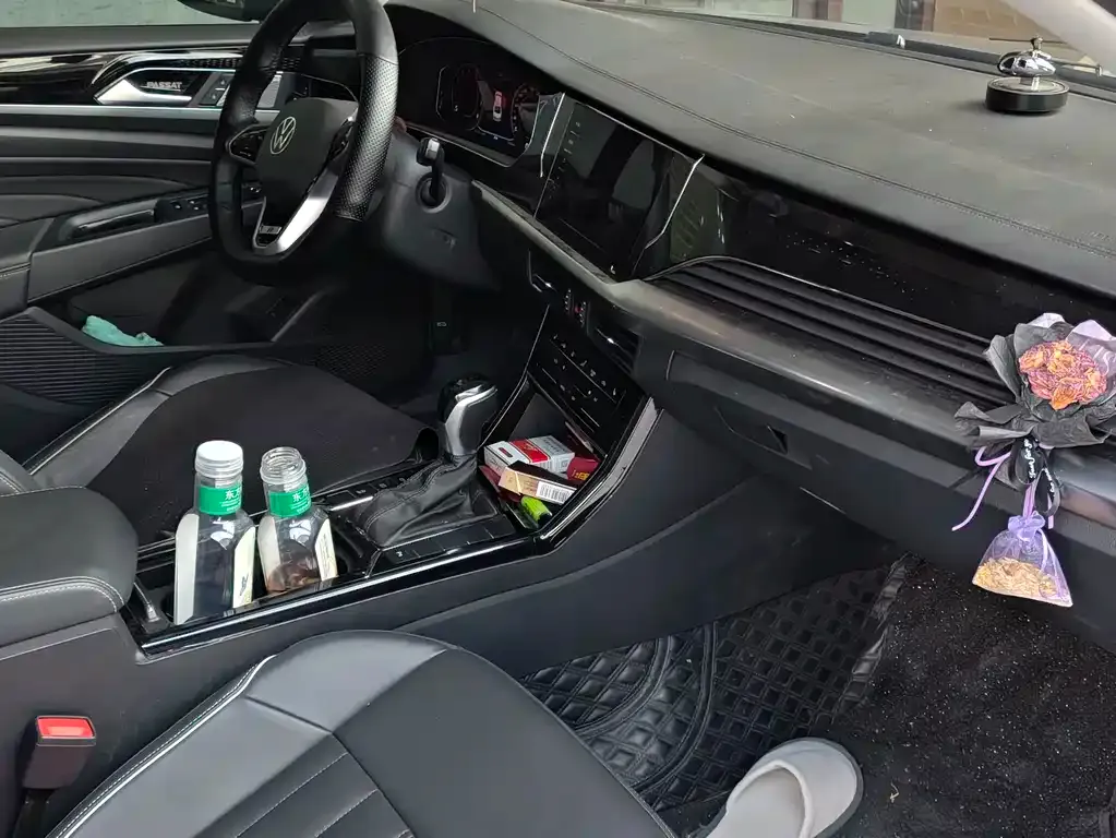 Volkswagen Passat — фото 6