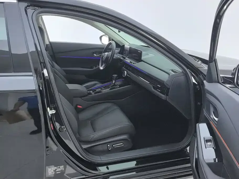 Honda Accord — фото 3