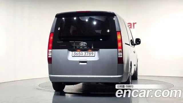 Hyundai Staria — фото 2