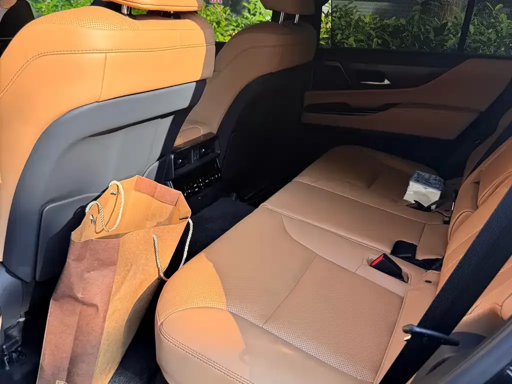 Lexus LX — фото 3