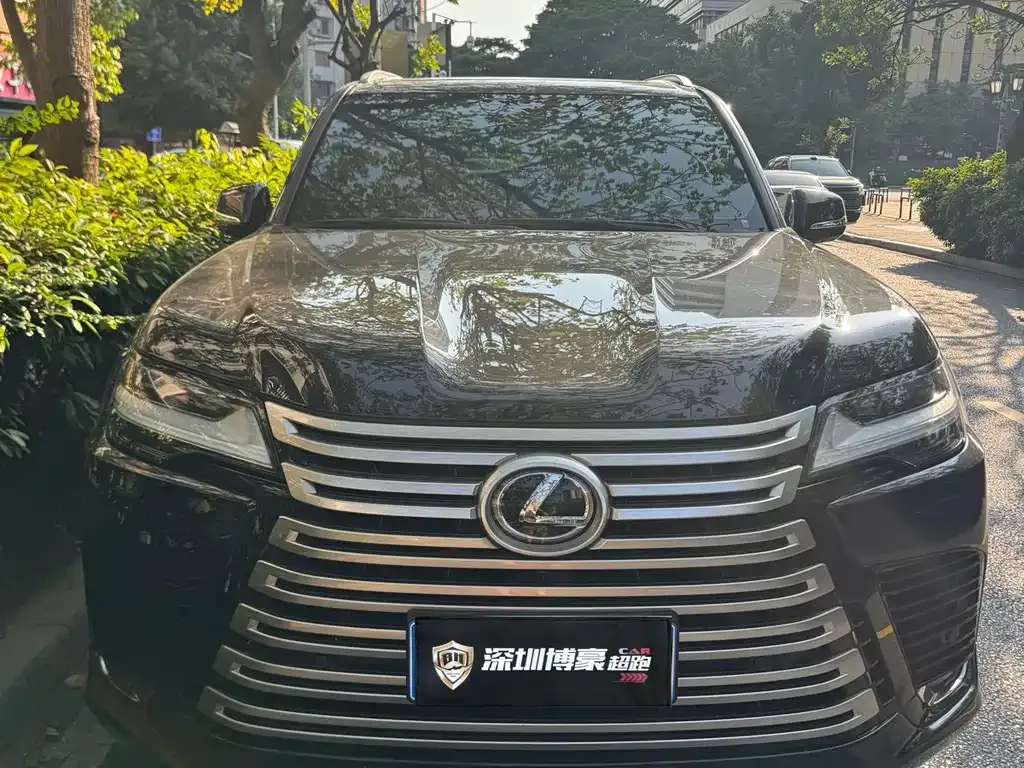 Lexus LX — фото 7