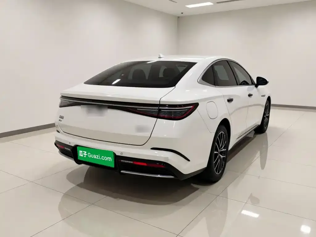 BYD Seal 07 DM-i — фото 5