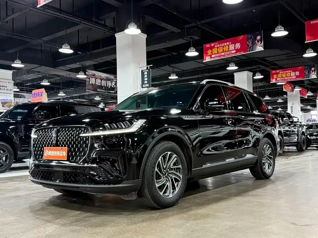 Lincoln Aviator — фото 1