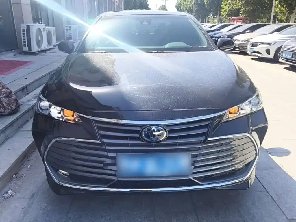Toyota Avalon — фото 10
