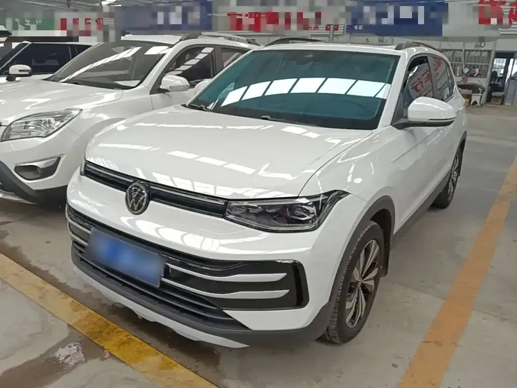 Volkswagen Tharu — фото 1
