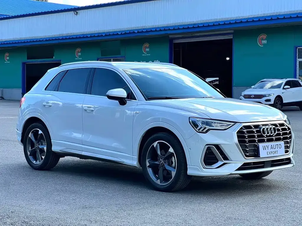 Audi Q3 — фото 10