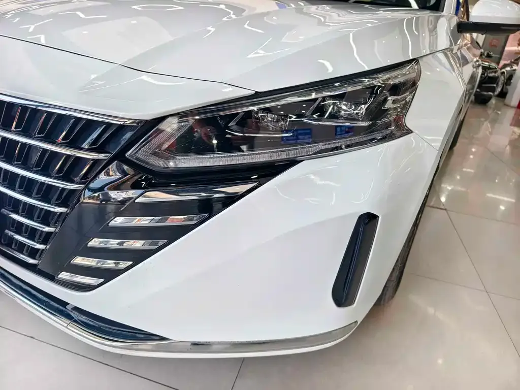 Nissan Teana — фото 3