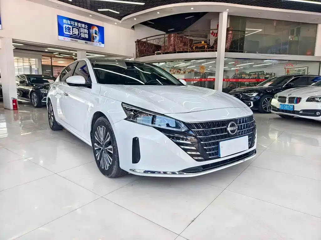 Nissan Teana — фото 2