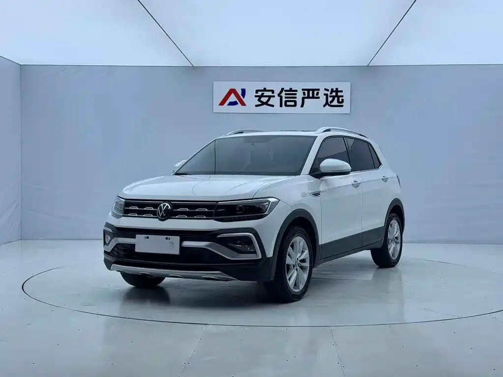 Volkswagen T-Cross — фото 1