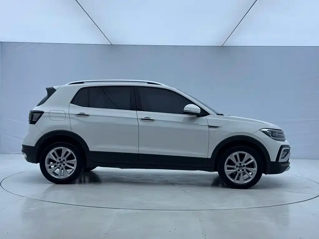 Volkswagen T-Cross — фото 6
