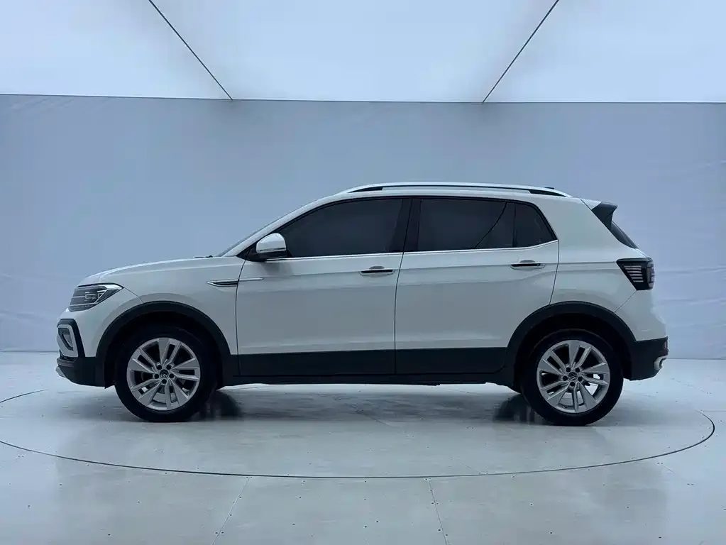 Volkswagen T-Cross — фото 3