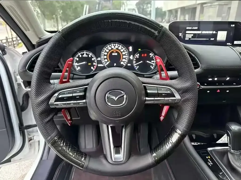 Mazda 3 Axela — фото 9