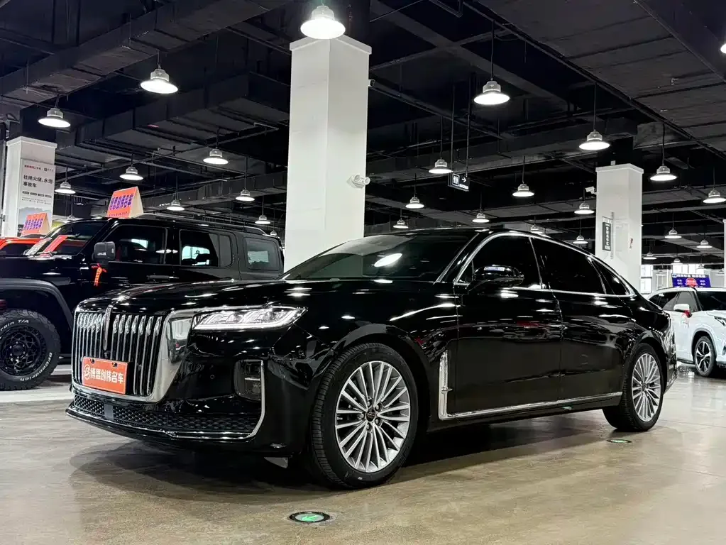 Hongqi H9 — фото 1