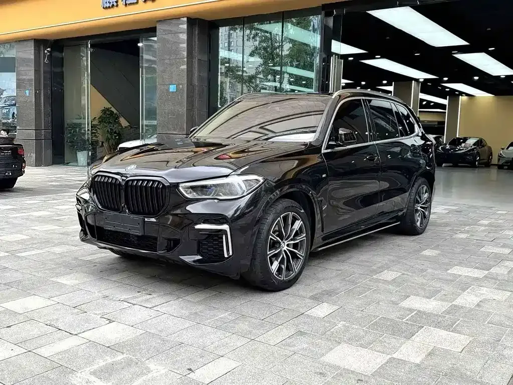 BMW X5 — фото 1