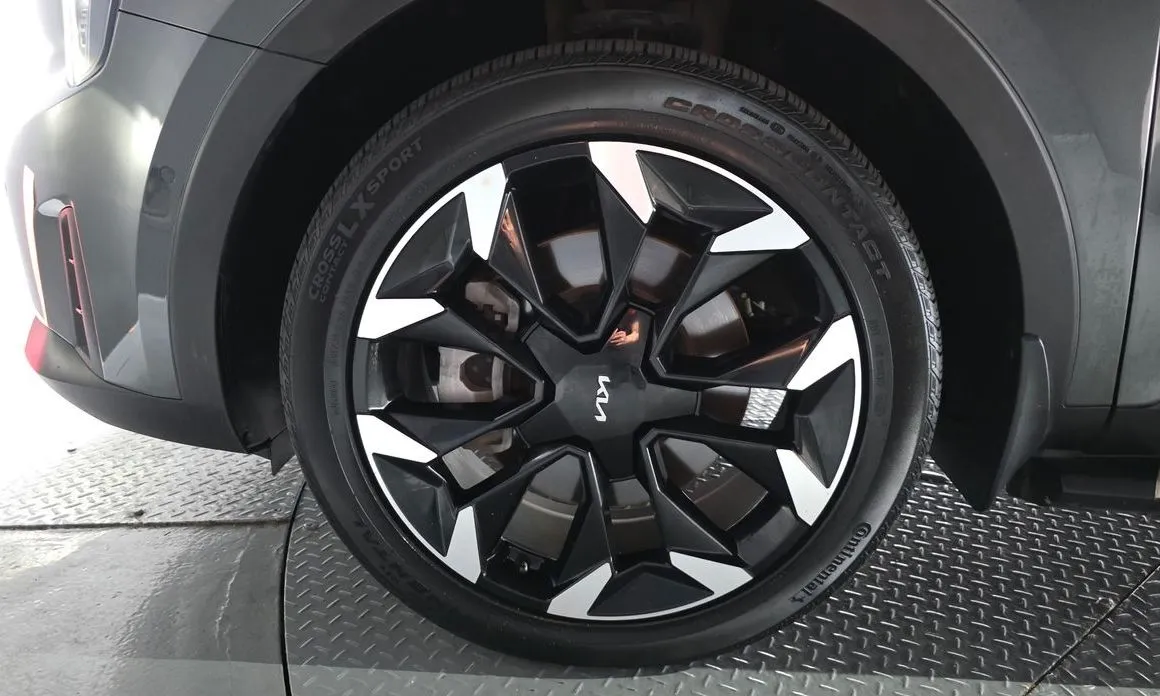 Kia Sorento — фото 6