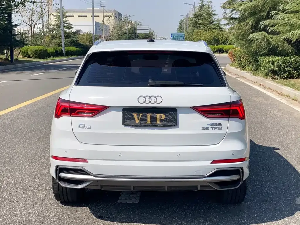 Audi Q3 — фото 5
