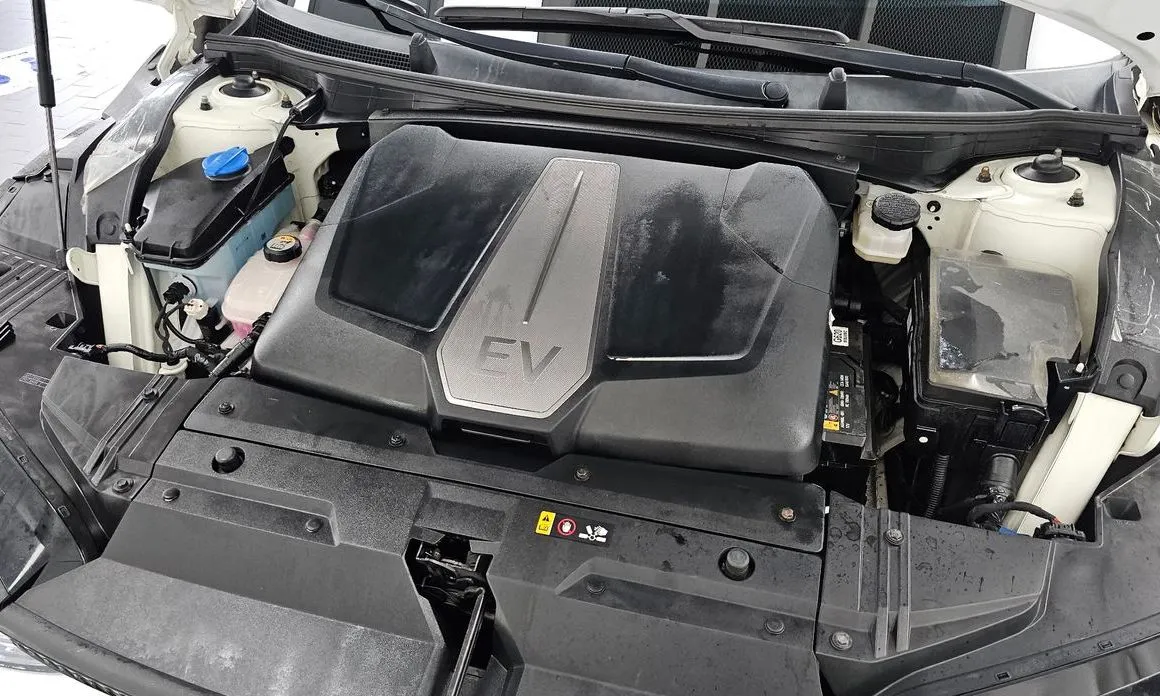 Kia EV6 — фото 9