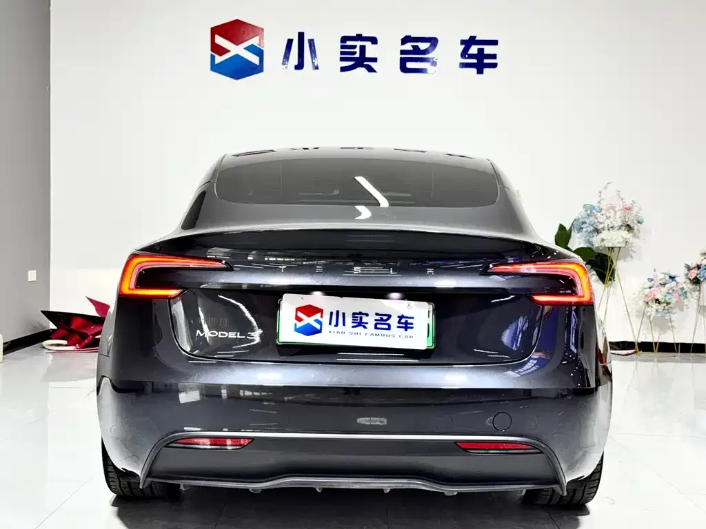 Tesla Model 3 — фото 6