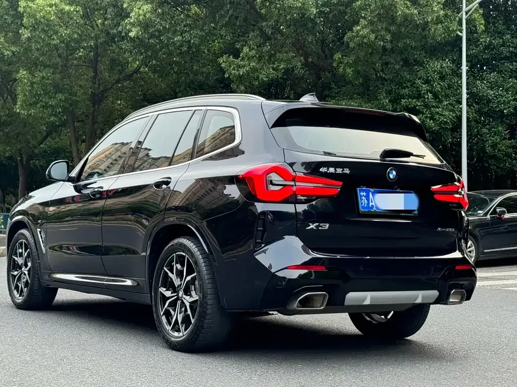 BMW X3 — фото 9