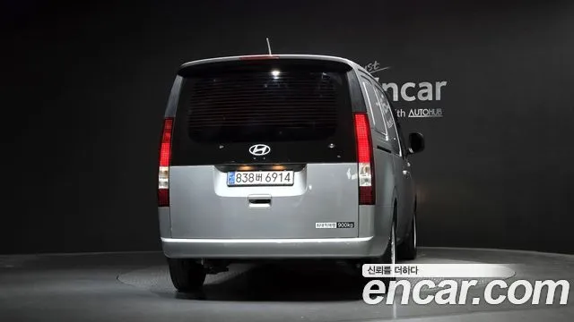Hyundai Staria — фото 3