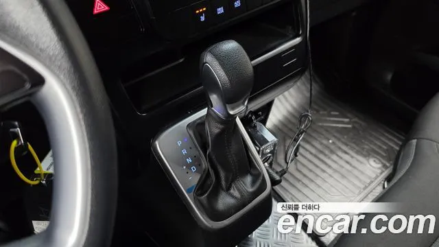 Hyundai Staria — фото 2