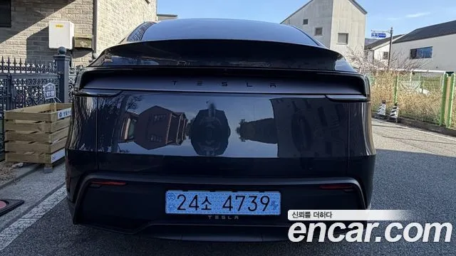 Tesla Model Y — фото 4