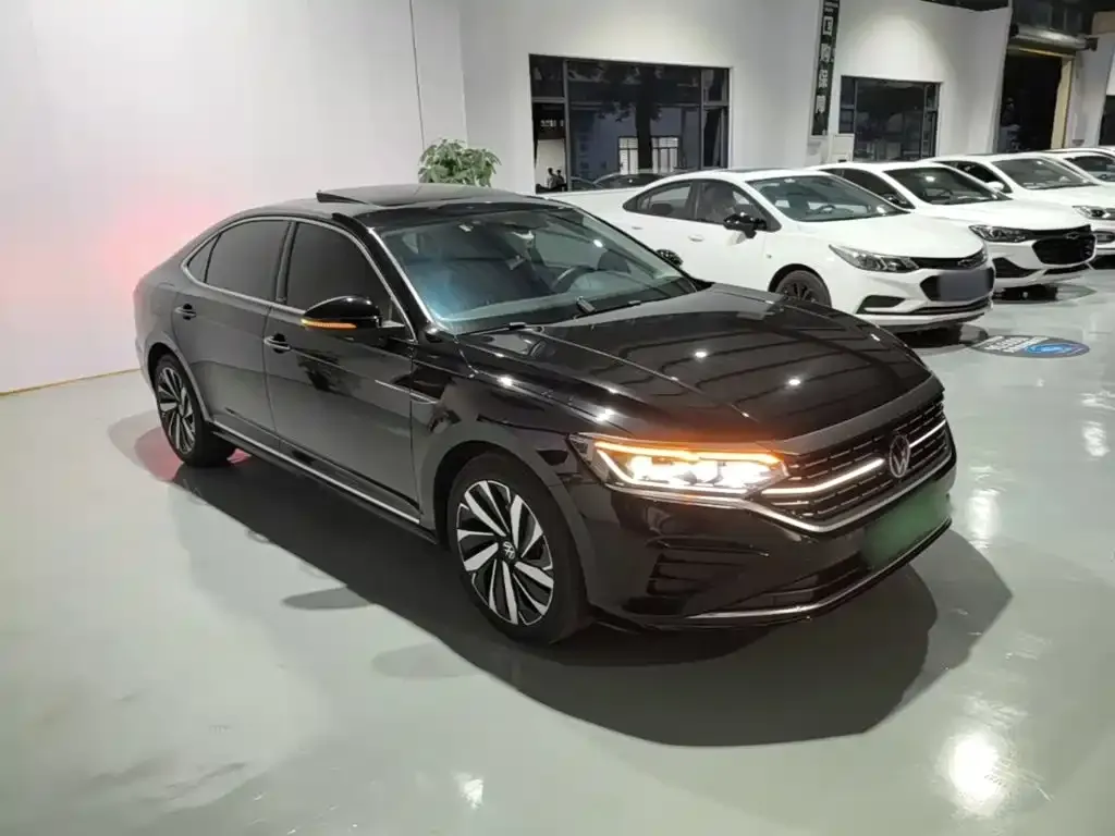 Volkswagen Passat — фото 5