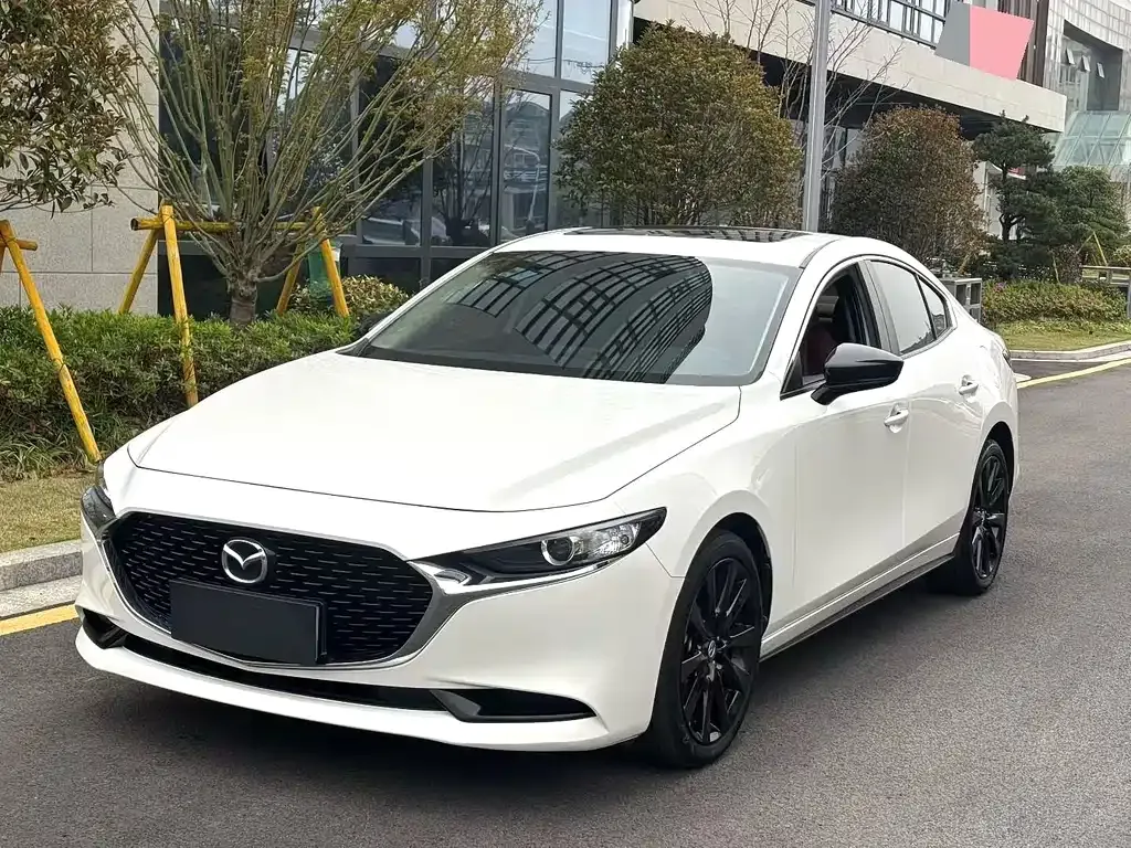 Mazda 3 Axela — фото 1